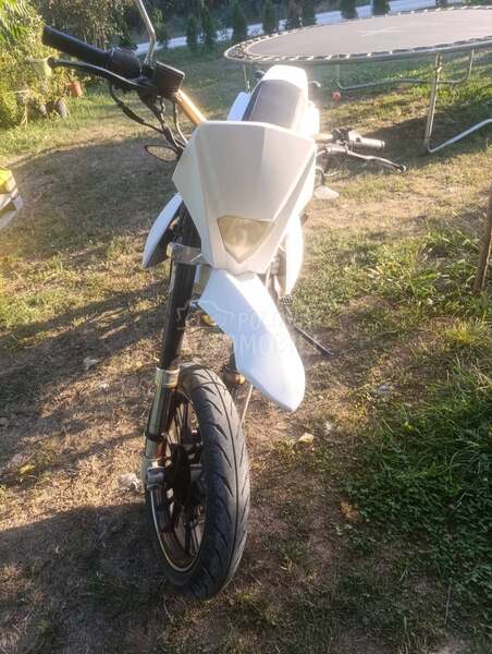 Derbi senda