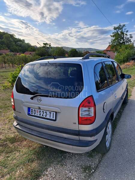 Opel Zafira zafira 1.8 lanos 1.4