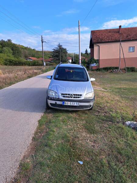 Opel Zafira zafira 1.8 lanos 1.4