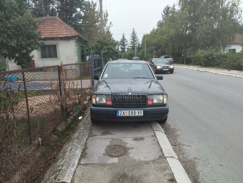 Mercedes Benz E 200 