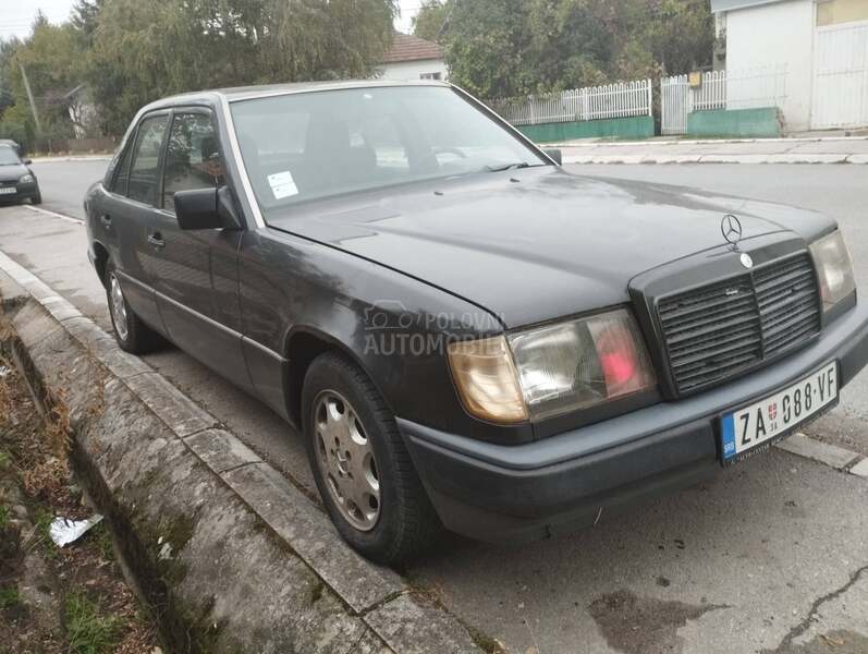Mercedes Benz E 200 