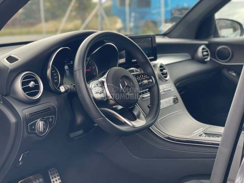 Mercedes Benz GLC 200 D 4 MATIC COUPE