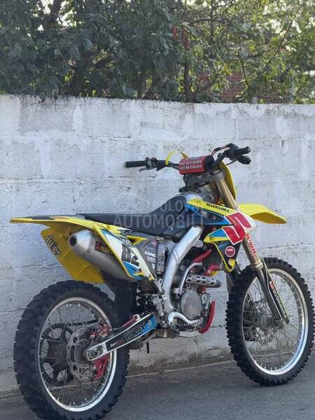 Suzuki Rmz