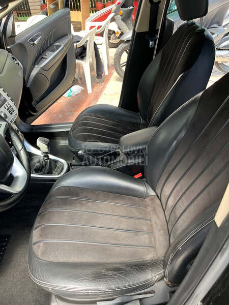Lancia Delta 1.4 TJET