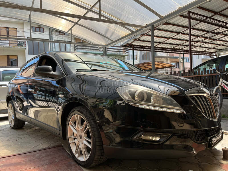 Lancia Delta 1.4 TJET