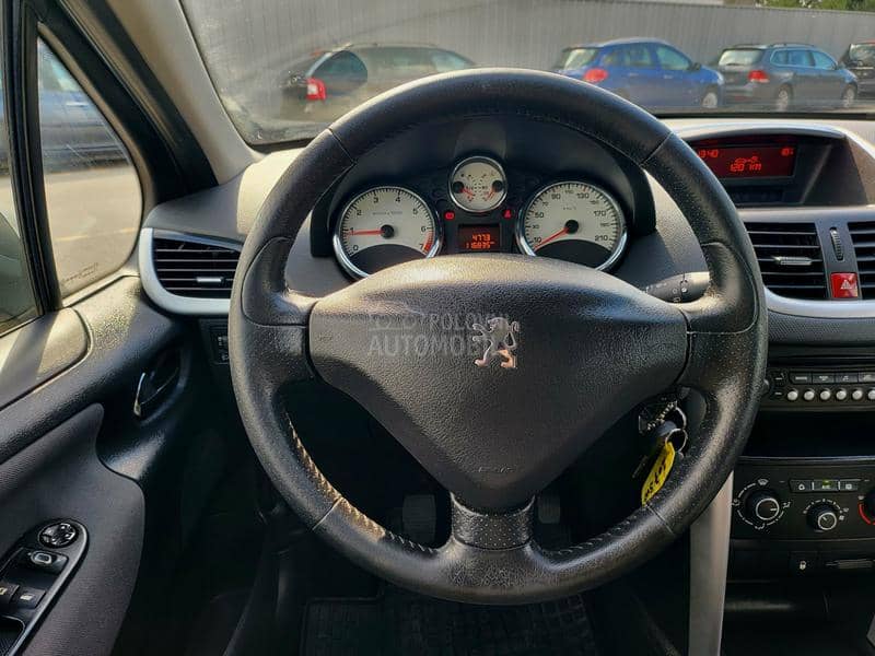 Peugeot 207 1.4
