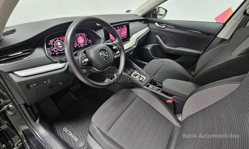 Škoda Octavia 2.0tdi Selection DSG