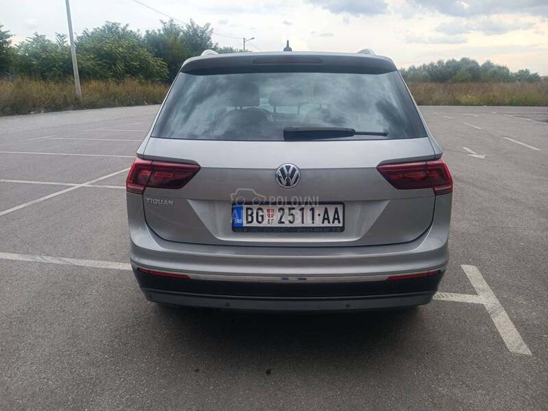 Volkswagen Tiguan 2.0 CARAT EXCLUSIVE