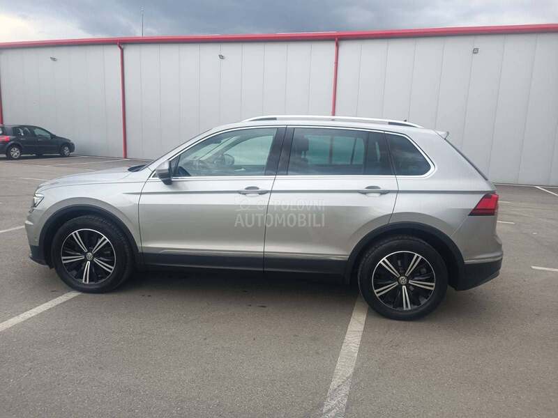 Volkswagen Tiguan 2.0 CARAT EXCLUSIVE
