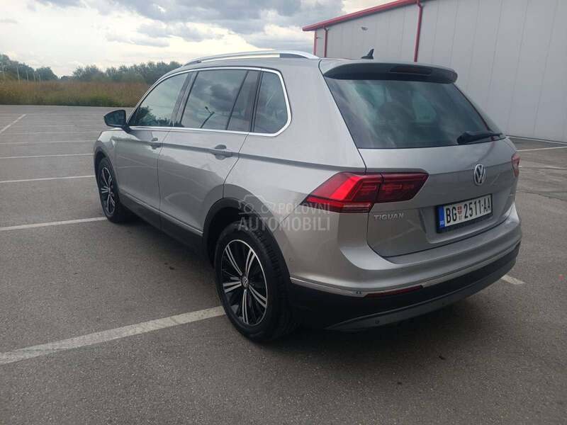 Volkswagen Tiguan 2.0 CARAT EXCLUSIVE
