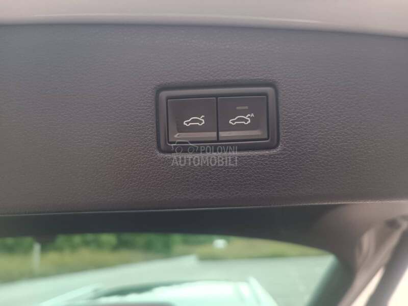 Volkswagen Tiguan 2.0 CARAT EXCLUSIVE