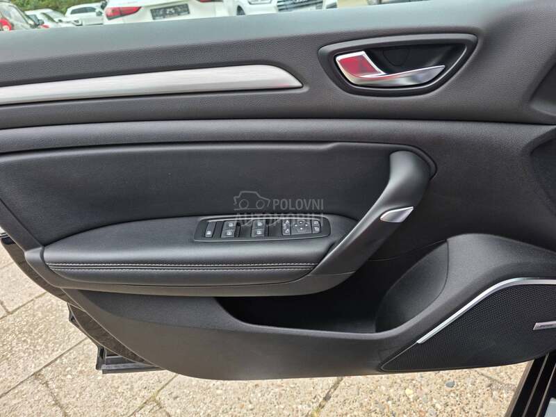 Renault Megane 1.5dci B O S E
