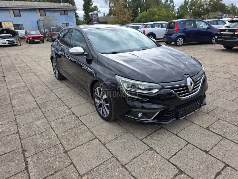 Renault Megane 1.5dci B O S E