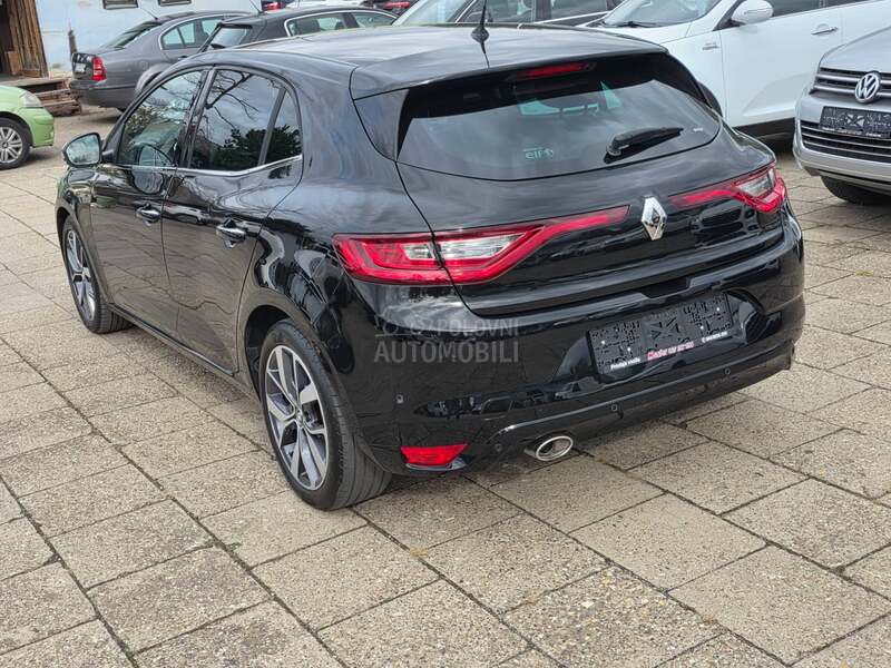 Renault Megane 1.5dci B O S E