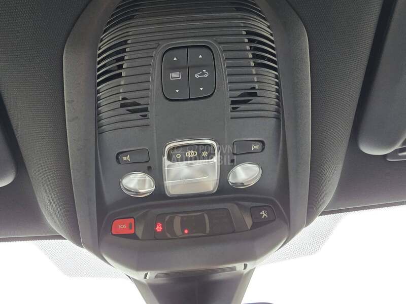 Peugeot 3008 GT LINE,MATRIX,PANO