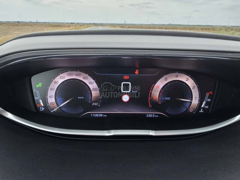 Peugeot 3008 GT LINE,MATRIX,PANO