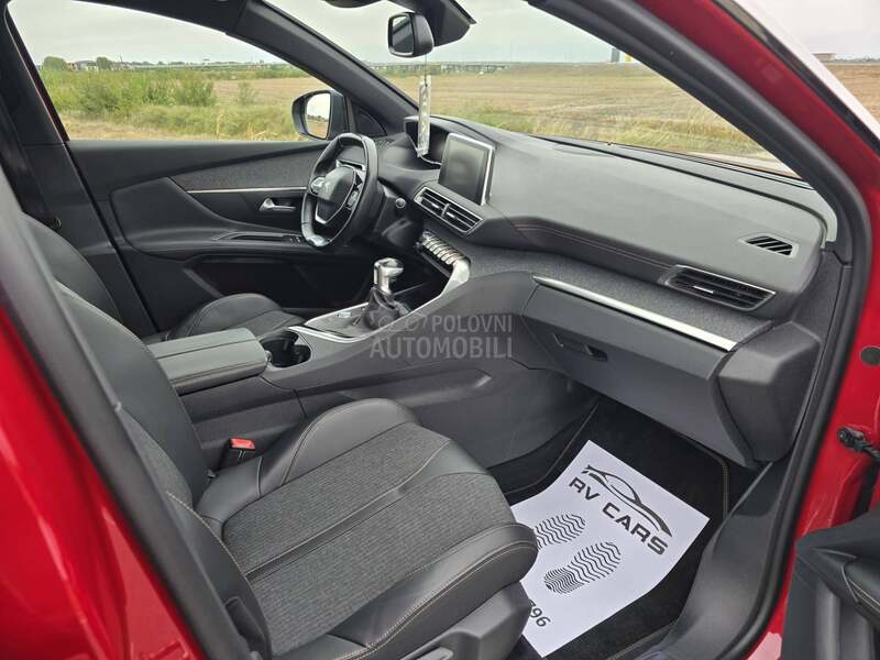 Peugeot 3008 GT LINE,MATRIX,PANO