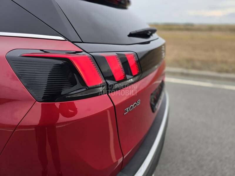 Peugeot 3008 GT LINE,MATRIX,PANO