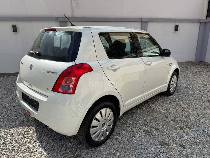 Suzuki Swift 1.3 4WD CH