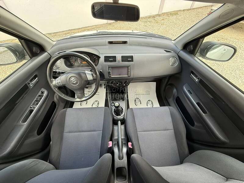 Suzuki Swift 1.3 4WD CH