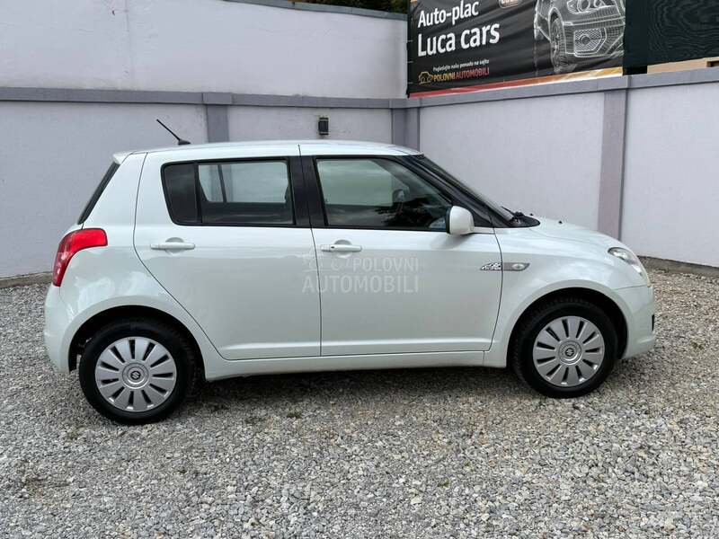 Suzuki Swift 1.3 4WD CH