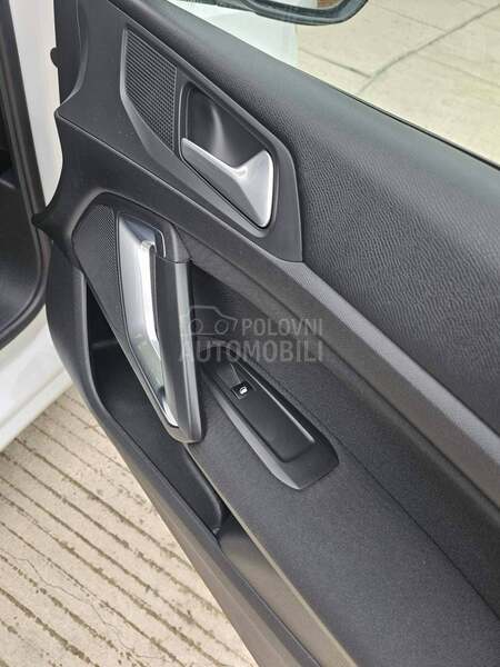 Peugeot 308 1.5D