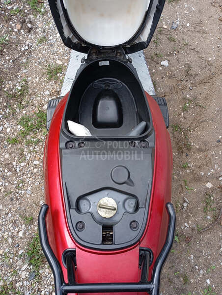 Honda lead