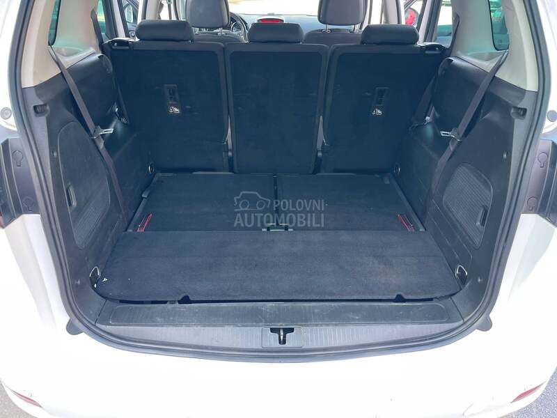 Opel Zafira 7 S E D