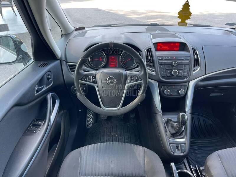 Opel Zafira 7 S E D