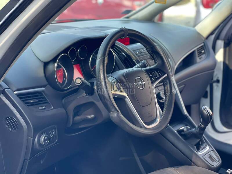 Opel Zafira 7 S E D