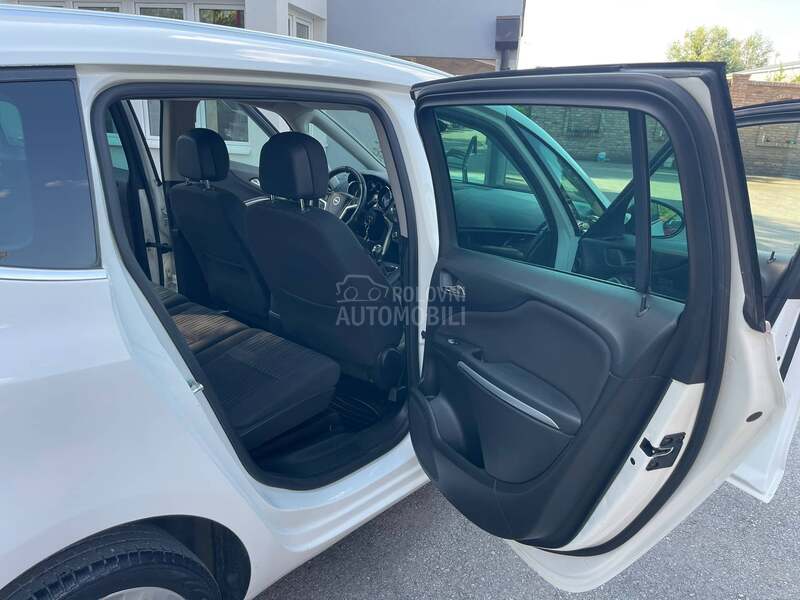 Opel Zafira 7 S E D