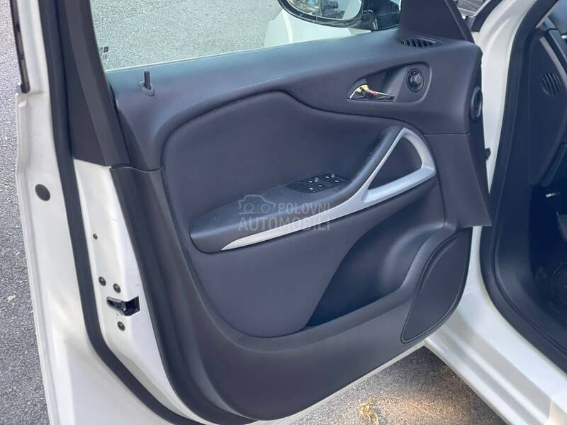 Opel Zafira 7 S E D