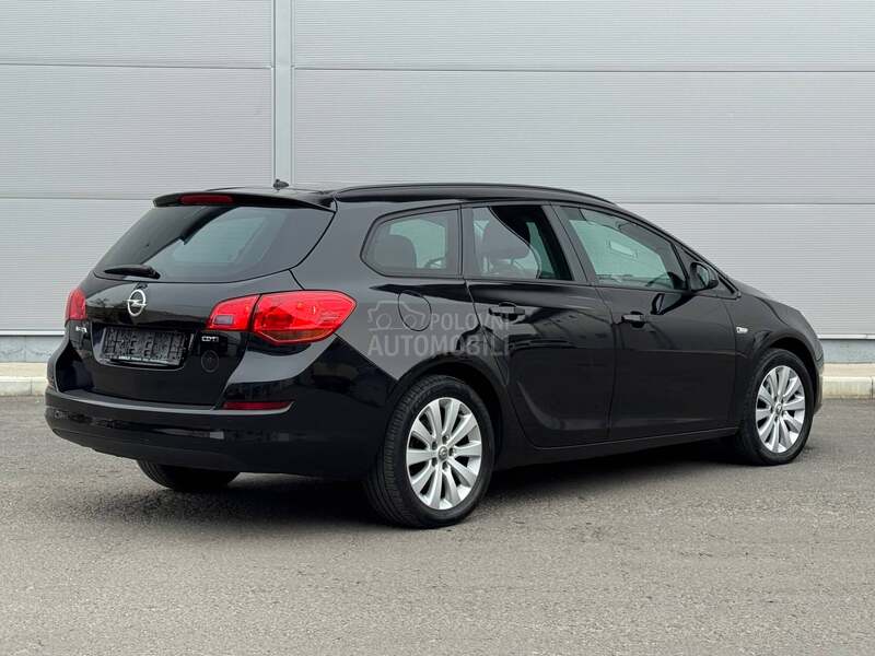 Opel Astra J 1.7CDTI