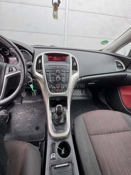 Opel Astra J 1.7CDTI