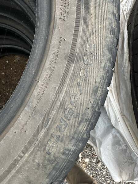 Laufenn 235/55 R19 Zimska