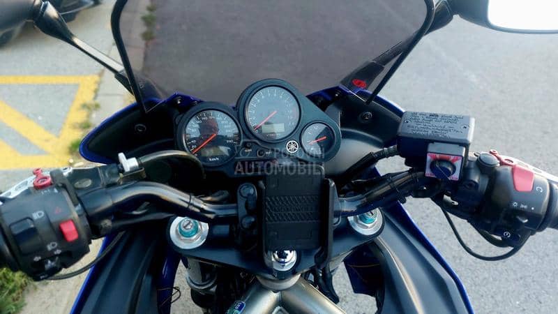 Yamaha FZS  1000