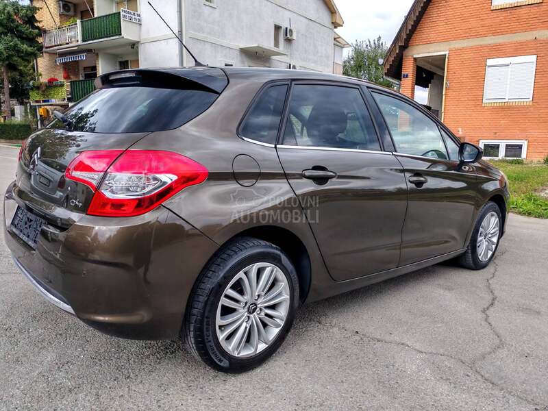 Citroen C4 //EXCLUSIVE//