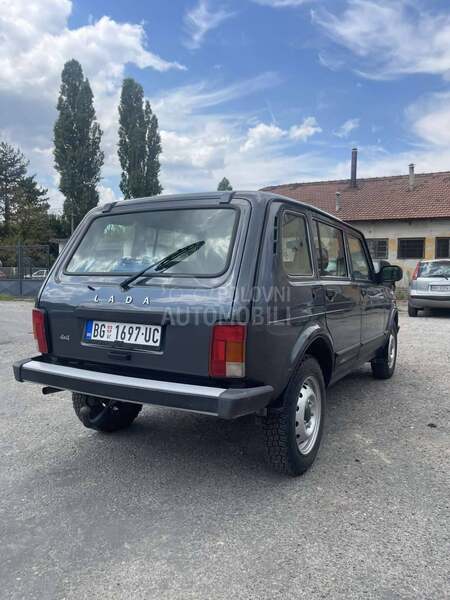 Lada Niva 