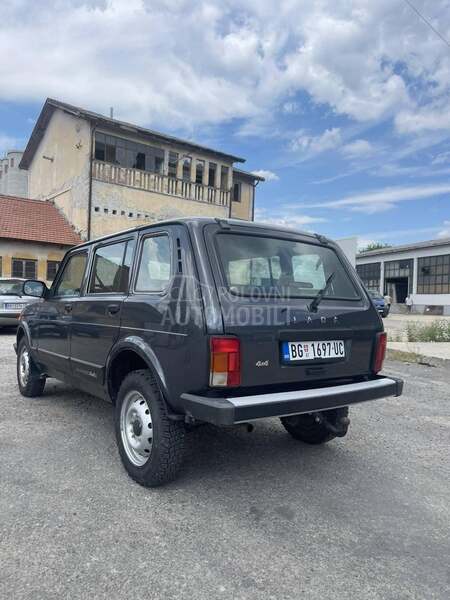 Lada Niva 