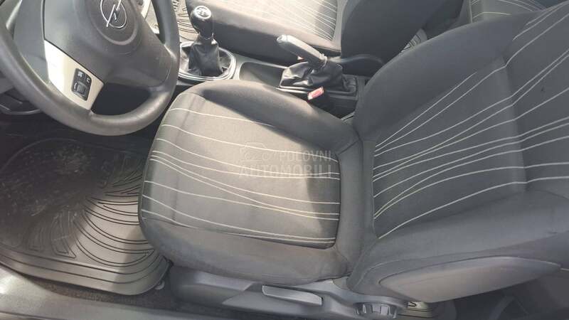 Opel Corsa D 1.3D