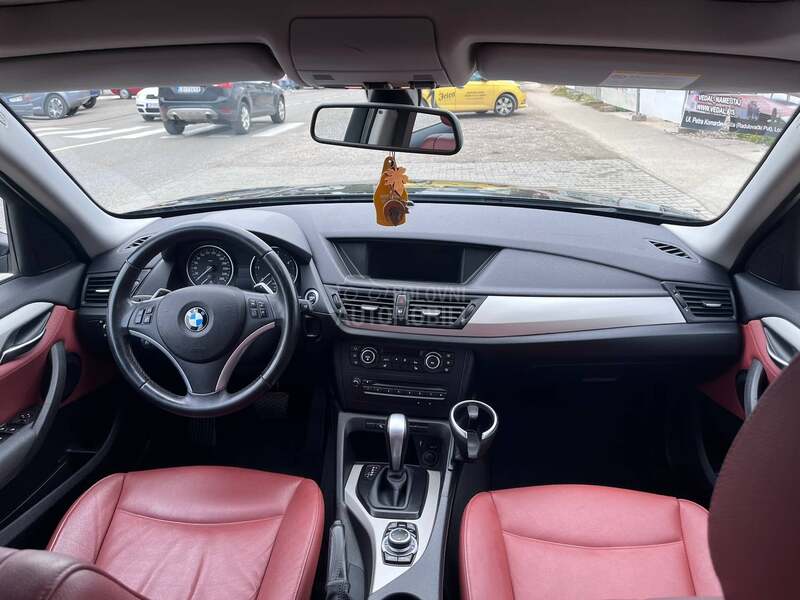 BMW X1 2.0 D x drive led