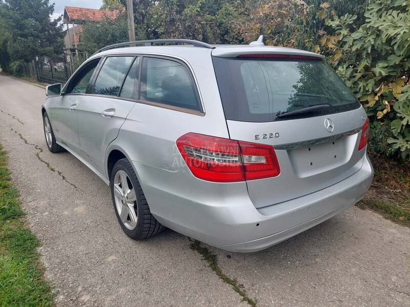 Mercedes Benz E 220 