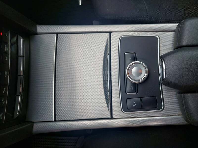 Mercedes Benz E 220 