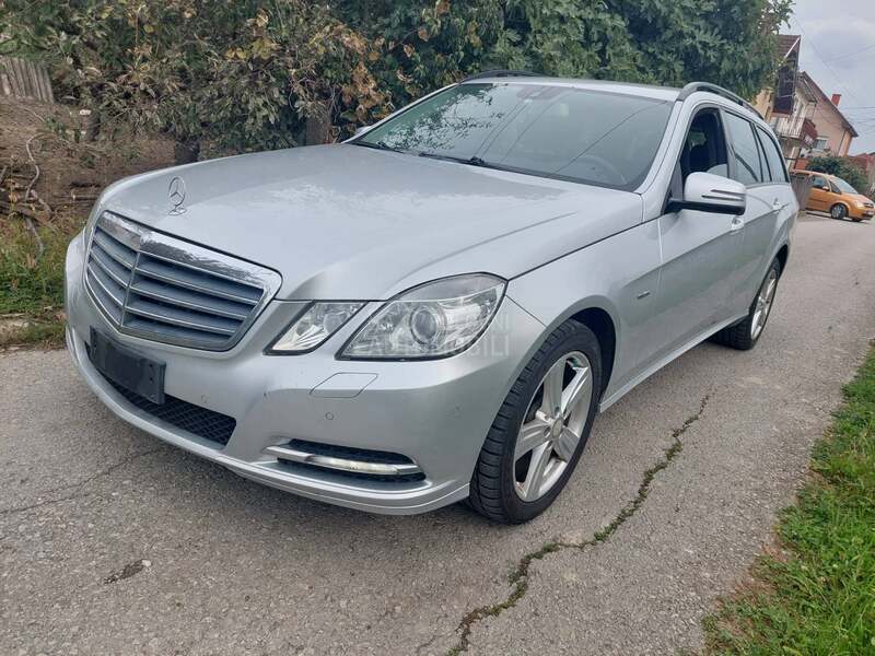 Mercedes Benz E 220 