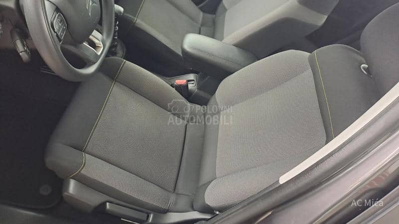 Citroen C3 1.5 BLU 8MM LED USB