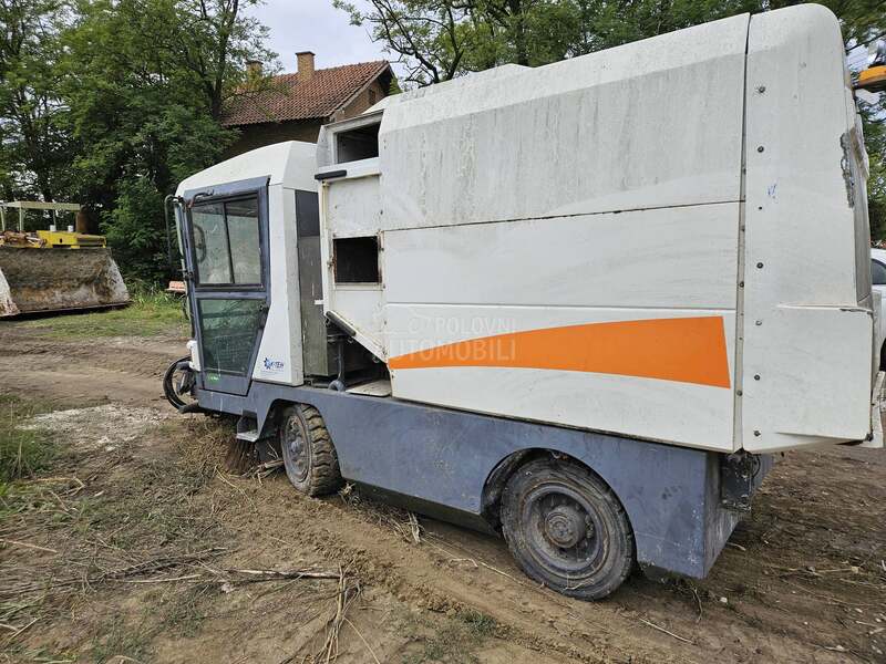 ravo 5002 mašina u delovima
