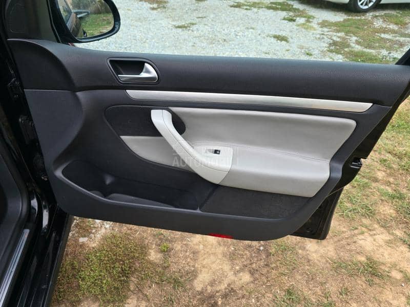 Volkswagen Golf 5 GTI