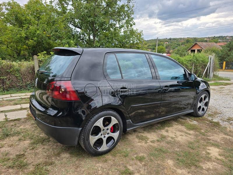 Volkswagen Golf 5 GTI