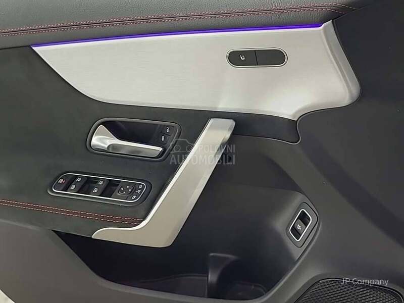 Mercedes Benz CLA 180 CDI AMG LINE PAN AMB