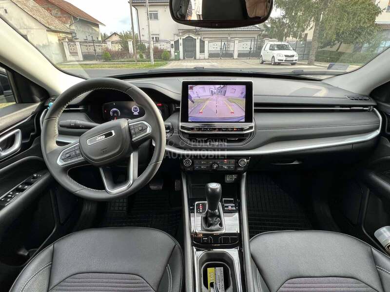 Jeep Compass Limited oprema
